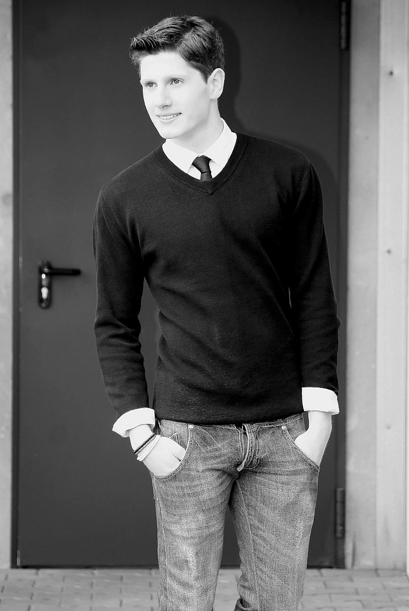 Model -  - Picture #4
