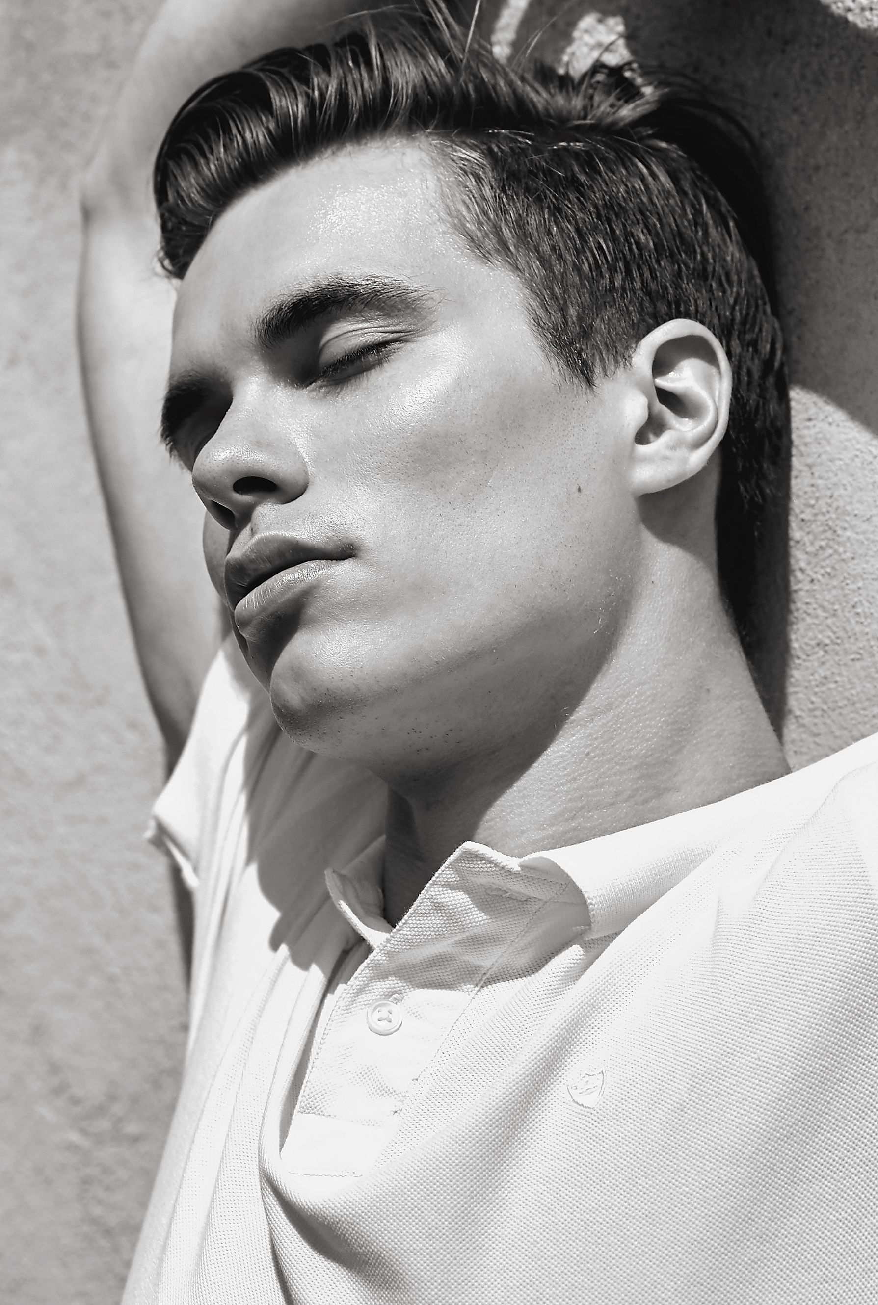 Model - ADRIAN - Picture #1