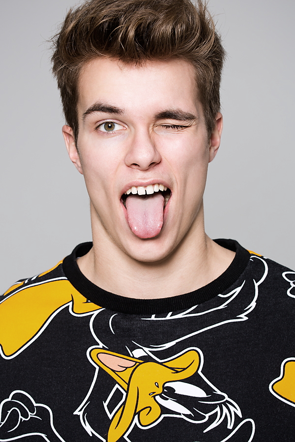 Model - ADRIAN - Picture #6